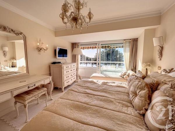 Appartement T4 à vendre  4 pièces - 131 m2 VILLENEUVE LOUBET - 06