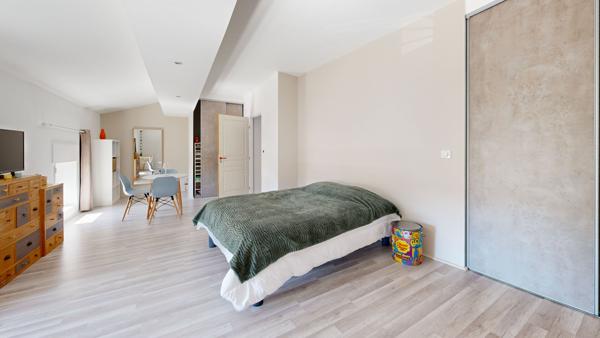 COURSAN - Superbe maison intemporelle aux portes de Narbonne !