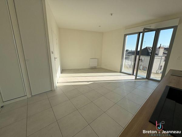 Appartement T1 avec parking - Laval - Secteur Hilard