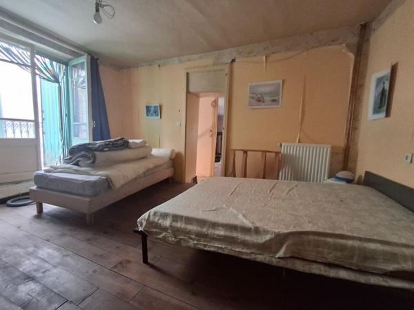 LE POUJOL SUR ORB Maison coquette à rénover