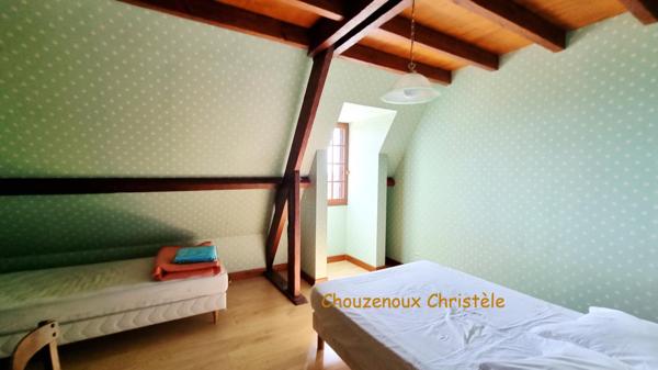 24200 Sarlat La Caneda :Maison et gîte, dépendances et piscine sur 5000m²