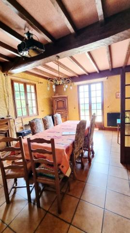24200 Sarlat La Caneda :Maison et gîte, dépendances et piscine sur 5000m²