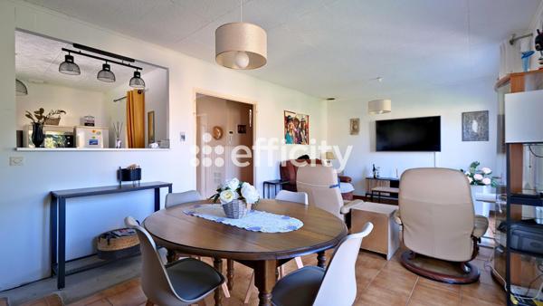 Maison
         5 pièces
        - 138 m² 345 000 € *