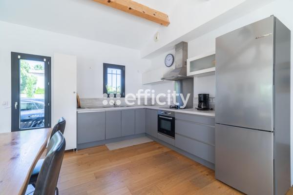 Maison
         4 pièces
        - 110 m² Bien prestige 630 000 € *