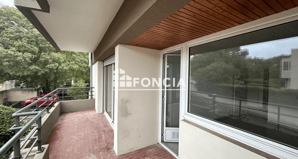 Location Appartement 5 pièces 101.2 m² - Nîmes 30900