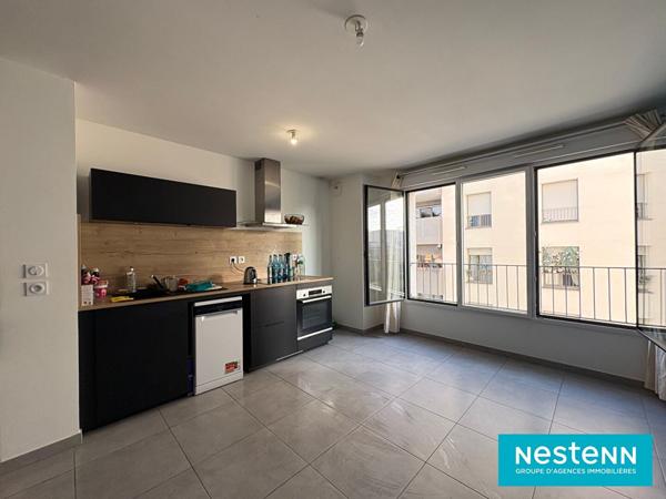 STUDIO de 29.42m² avec cave et garage fermé en sous-sol situé à Vaulx-en-Velin