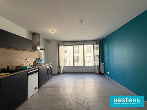 STUDIO de 29.42m² avec cave et garage fermé en sous-sol situé à Vaulx-en-Velin