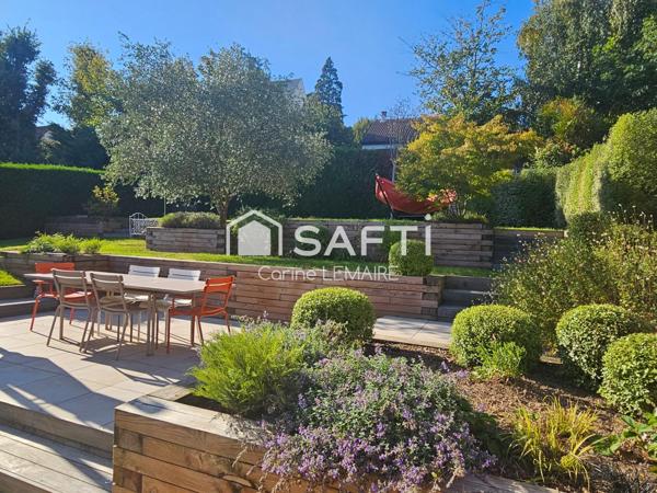 Maison familiale 8 pièces – 159 m² – Parcelle de 709 m² – Jardin paysagé sans vis-à-vis