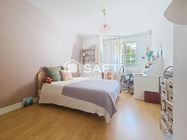 Maison familiale 8 pièces – 159 m² – Parcelle de 709 m² – Jardin paysagé sans vis-à-vis