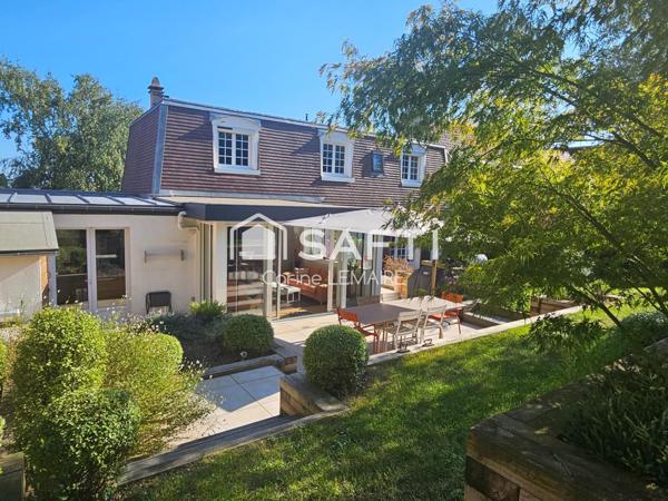 Maison familiale 8 pièces – 159 m² – Parcelle de 709 m² – Jardin paysagé sans vis-à-vis