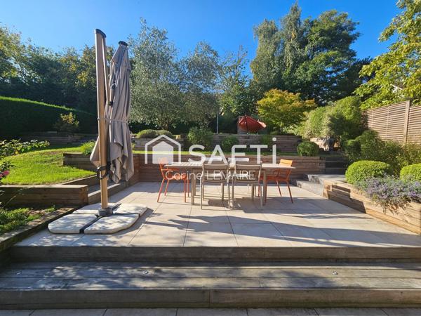 Maison familiale 8 pièces – 159 m² – Parcelle de 709 m² – Jardin paysagé sans vis-à-vis