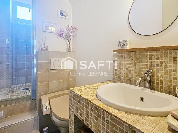 Maison familiale 8 pièces – 159 m² – Parcelle de 709 m² – Jardin paysagé sans vis-à-vis