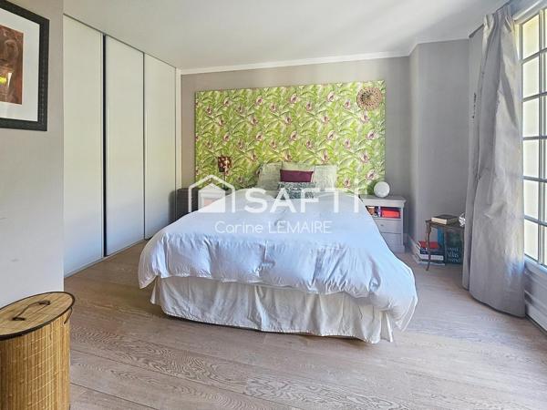 Maison familiale 8 pièces – 159 m² – Parcelle de 709 m² – Jardin paysagé sans vis-à-vis