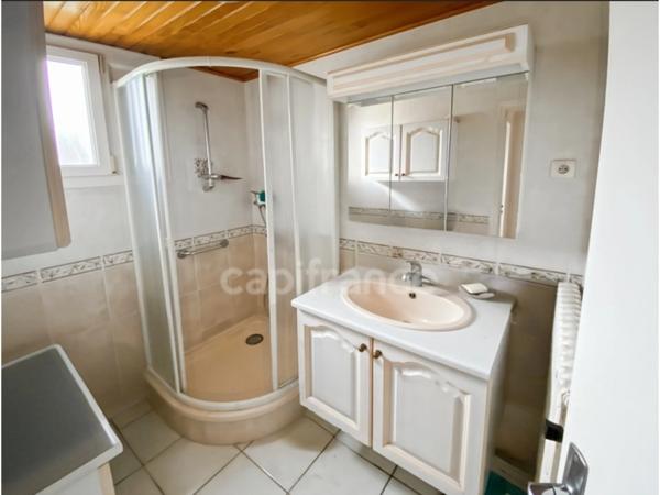 Maison individuelle – 4 chambres – Proche centre-ville