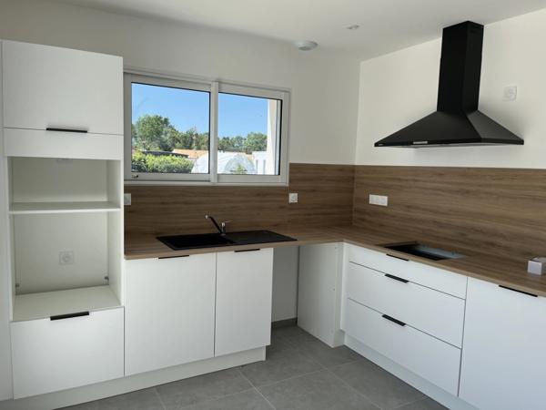 Maison à vendre 5 pièces SALLERTAINE (85)