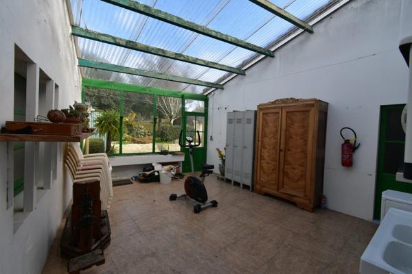 Dpt Vendée (85), à vendre entre CHALLANS et NOIRMOUTIER à SAINT GERVAIS maison de bourg de 210 m² sur 879 m² de terrain clos avec puits