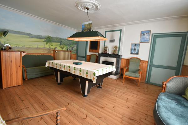 Dpt Vendée (85), à vendre entre CHALLANS et NOIRMOUTIER à SAINT GERVAIS maison de bourg de 210 m² sur 879 m² de terrain clos avec puits