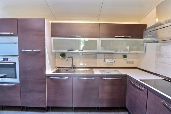 Appartement T3 - bas de villa - marseille 13012 - terrasse - piscine