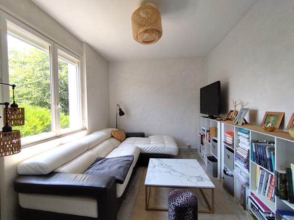 Maison familiale a la Ville aux Dames proche ecoles, commerces, Fil Bleu, Gare TGV, tram