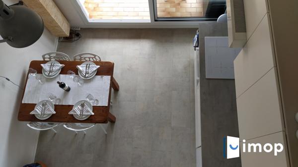 2 pièces avec TERRASSE et EMPLACEMENT PRIVATIF