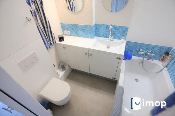 2 pièces avec TERRASSE et EMPLACEMENT PRIVATIF