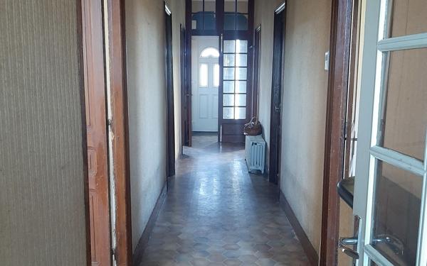 Maison à vendre    5 pièces •  Aussillon