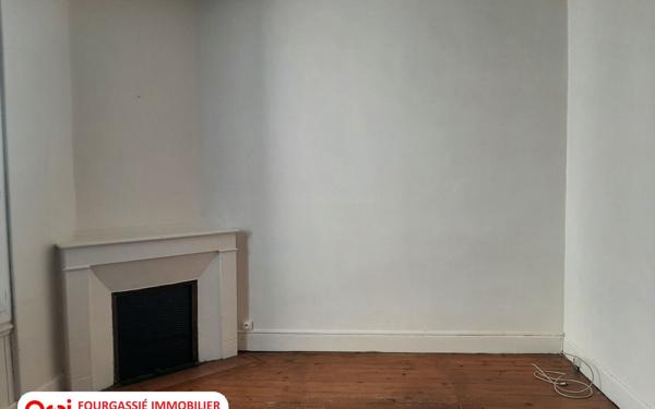 Maison à vendre    5 pièces •  Aussillon