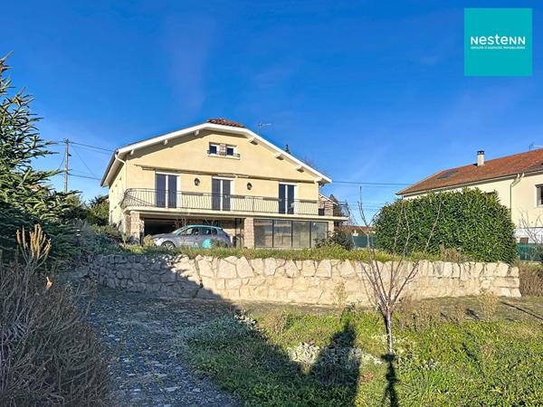 Maison familiale - Montbrison 7 pièce(s) 165 m² - 5 chambres - terrain clos de 1041 m²