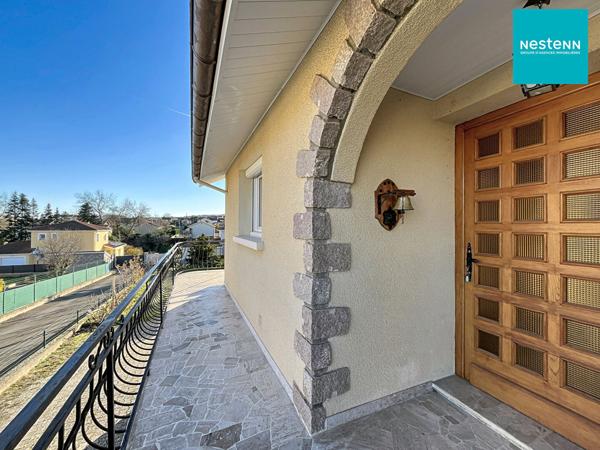 Maison familiale - Montbrison 7 pièce(s) 165 m² - 5 chambres - terrain clos de 1041 m²