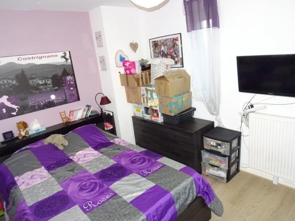 10 MN à pieds du Téléval (station temps durable) APPARTEMENT LIMEIL BREVANNES