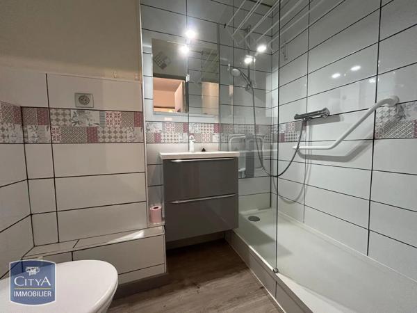 Appartement à louer 2 pièces 42m² Saint-Étienne (42000)
