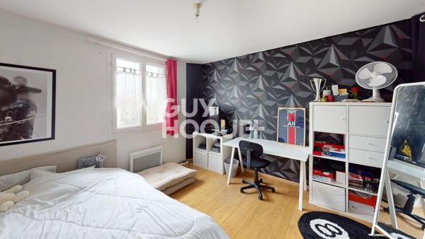 Pavillon 90m² - 3CH - Pièce de vie traversante, terrasse, parking - Quartier calme