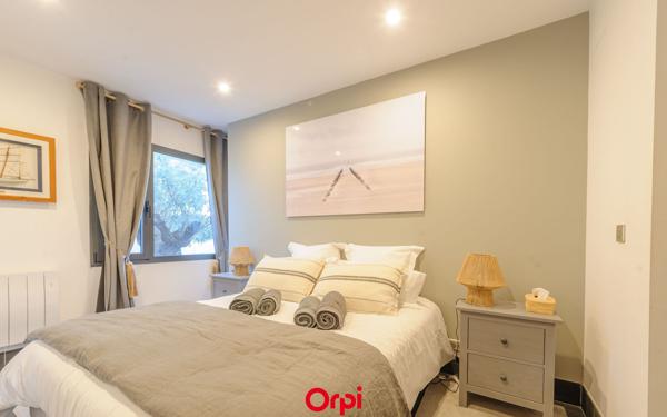 Maison à vendre    6 pièces • 215 m2 Angoulins