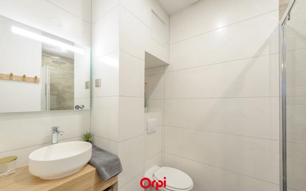 Maison à vendre    6 pièces • 215 m2 Angoulins