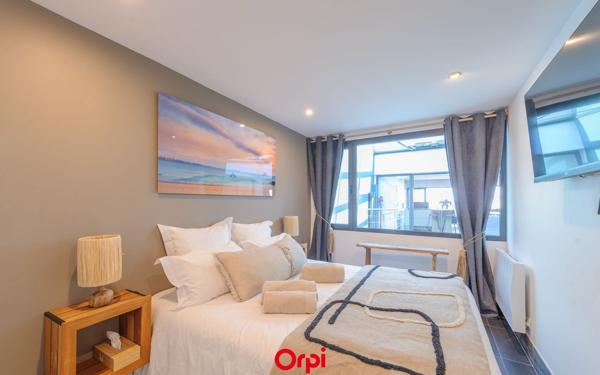 Maison à vendre    6 pièces • 215 m2 Angoulins