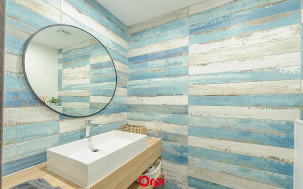 Maison à vendre    6 pièces • 215 m2 Angoulins