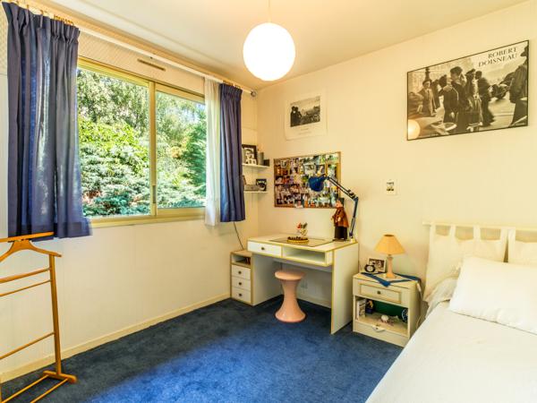 Maison
         6 pièces
        - 180 m² Bien prestige 890 000 € *