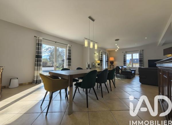 Maison à vendre 8 pièces 224 m² Challes-les-Eaux