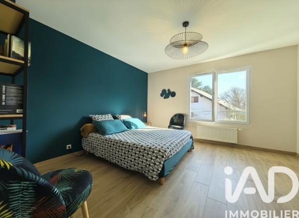 Maison à vendre 8 pièces 224 m² Challes-les-Eaux