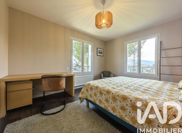 Maison à vendre 8 pièces 224 m² Challes-les-Eaux