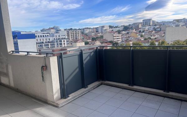 Appartement à louer    3 pièces • 57,75 m2 Marseille 4