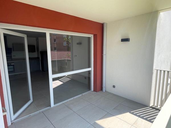 Appartement Peronnas 2 pièce(s) 54.43 m2