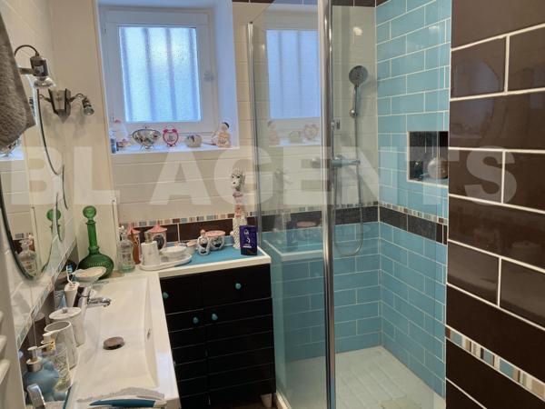 GRANDE MAISON AVEC JARDIN