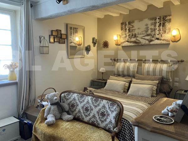 GRANDE MAISON AVEC JARDIN