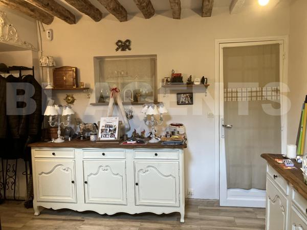 GRANDE MAISON AVEC JARDIN