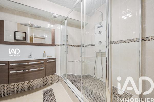 Appartement à vendre 5 pièces 102 m² Asnières-sur-Seine