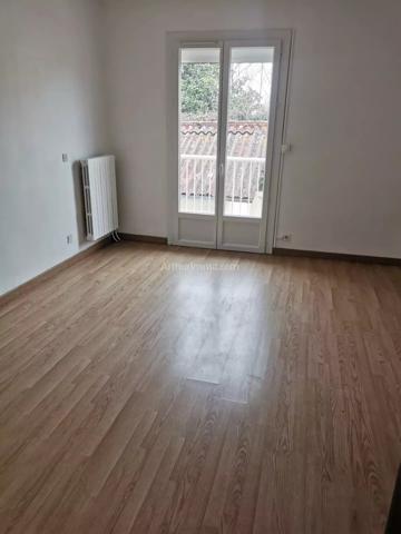 Location Appartement 4 pièces 102 m2 à Idron