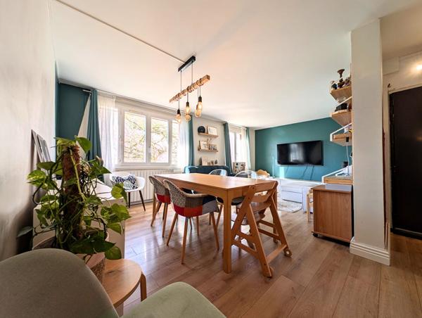 Appartement 5 pièces de 80 M² avec Cave et parking extérieur - LE MESNIL LE ROI , Le mesnil le roi Appartement 5 pièces de 80 M² avec Cave et parking extérieur - LE MESNIL LE ROI , Le mesnil le roi