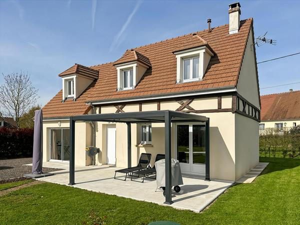 Maison récente 3 chambres bureau Dépendance