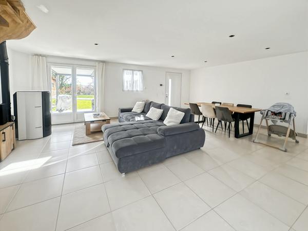 Maison récente 3 chambres bureau Dépendance